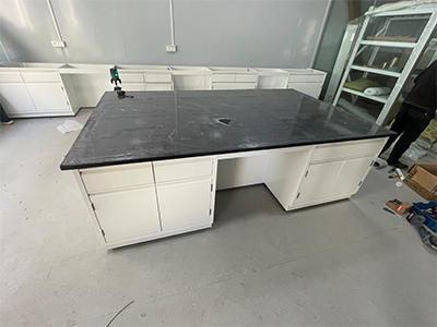 All-Steel Laboratory Workbench – Customer Case