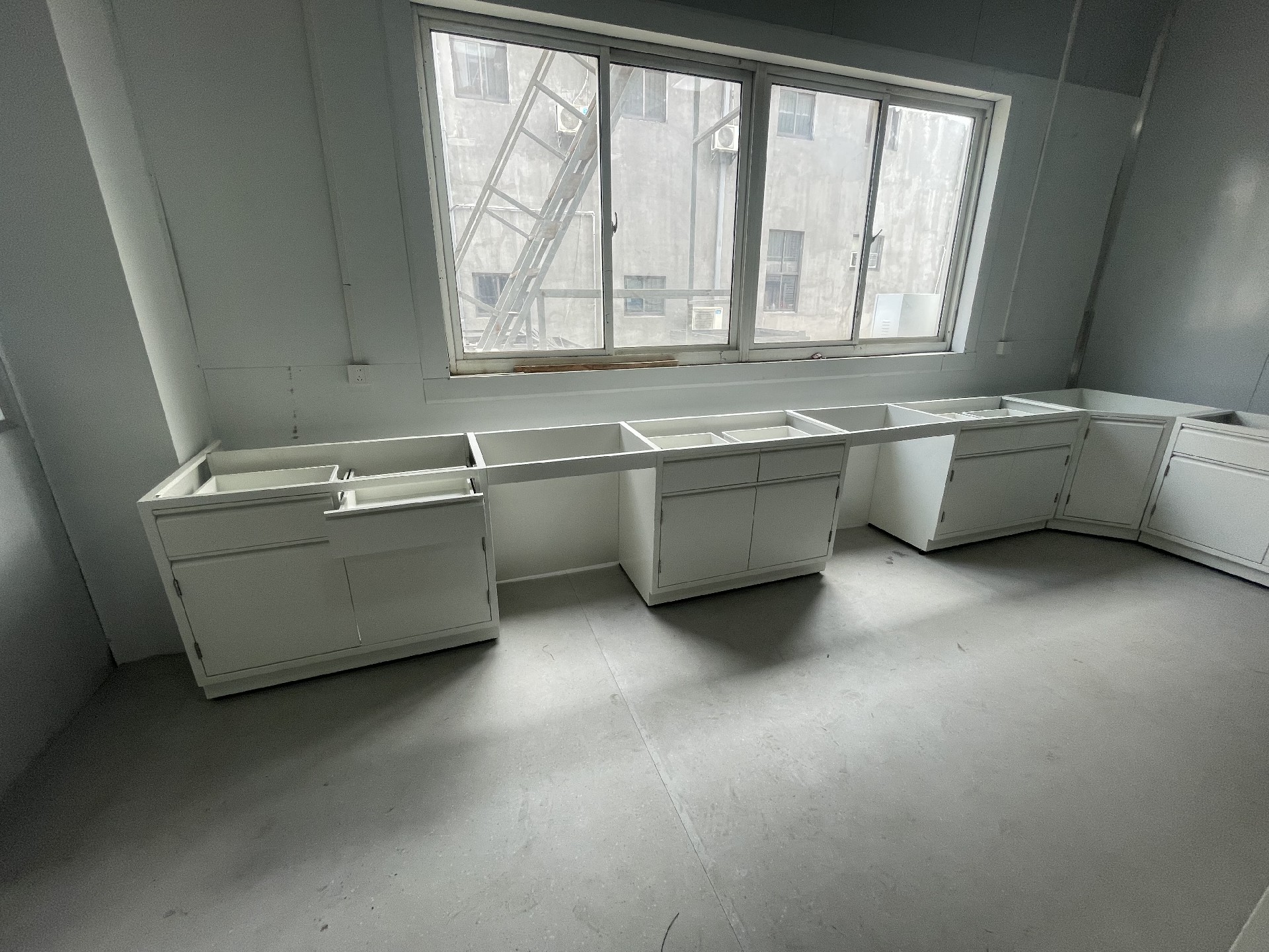 Изображение галереи