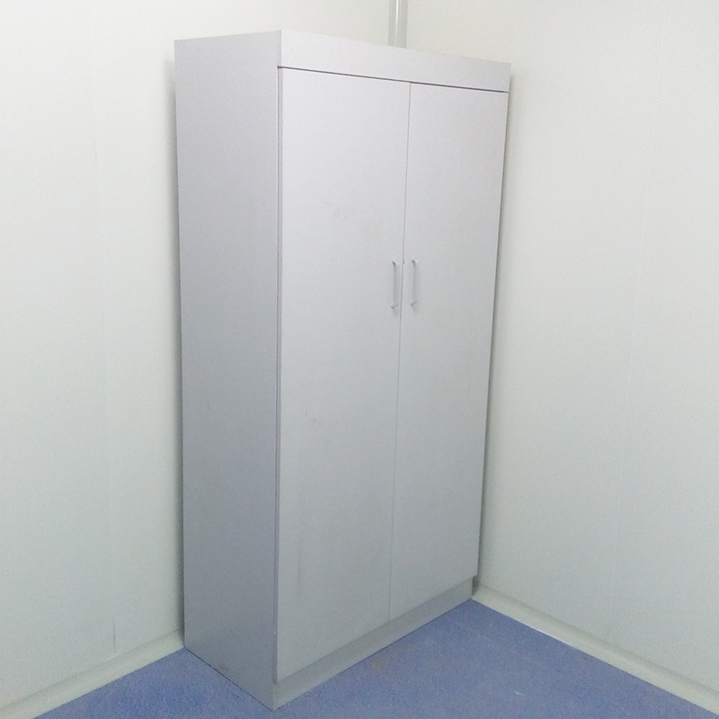 Wooden Laboratory Clothing Cabinet