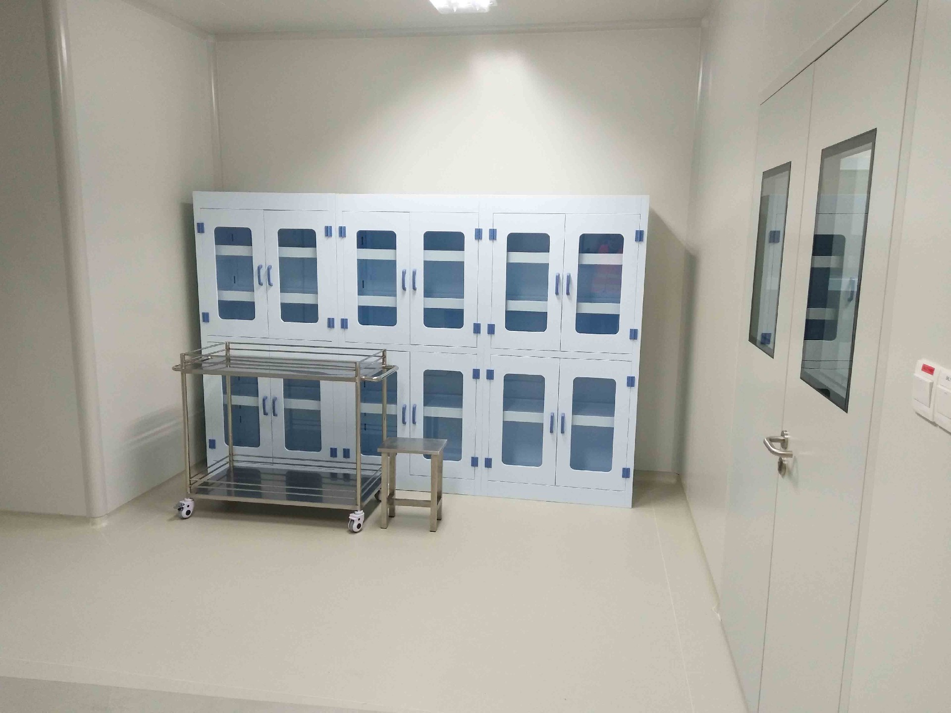 orrosive chemical cabinet