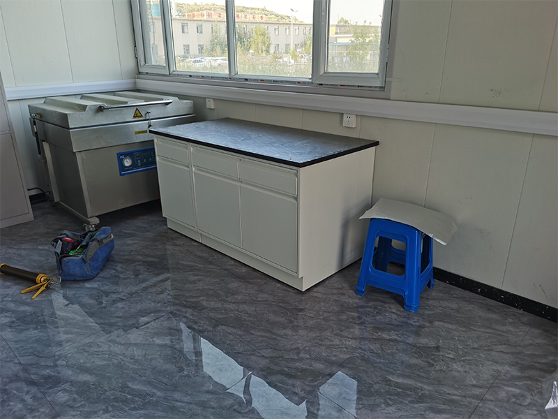 All-Steel Lab Workbench On-Site Case