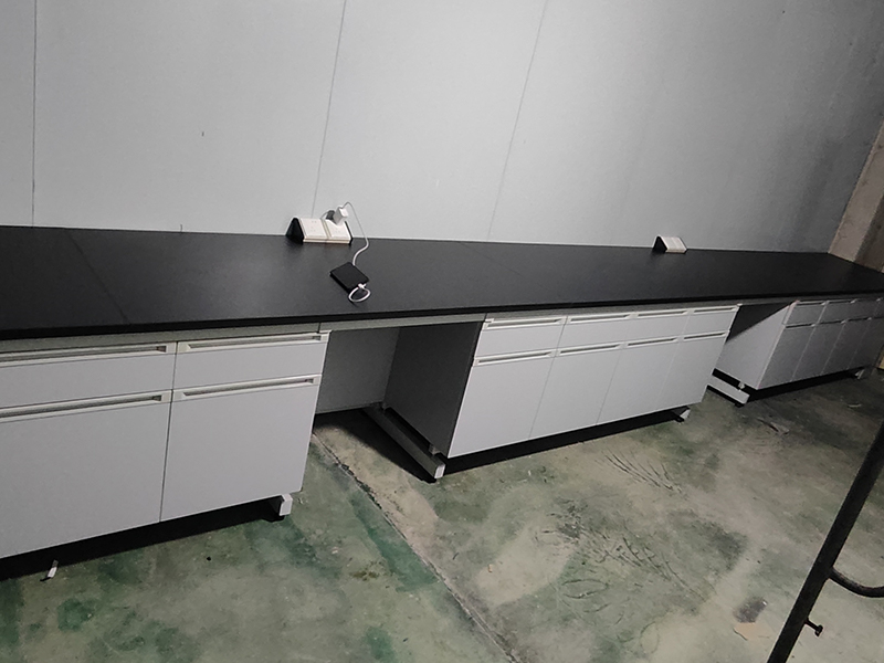 Steel-Wood Lab Bench Laboratory Case by HuaJusheng